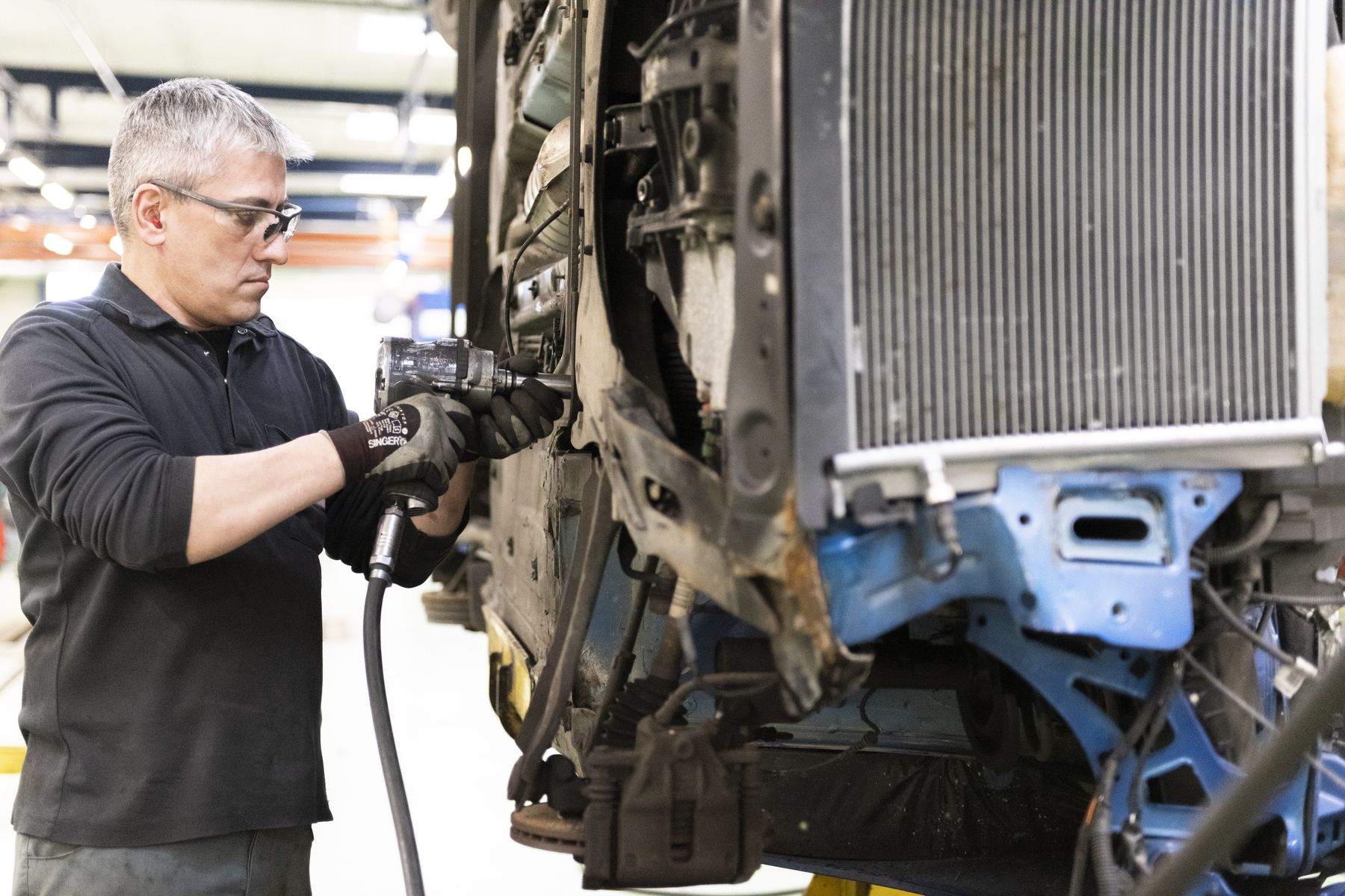Démontage d'un groupe motopropulseur
